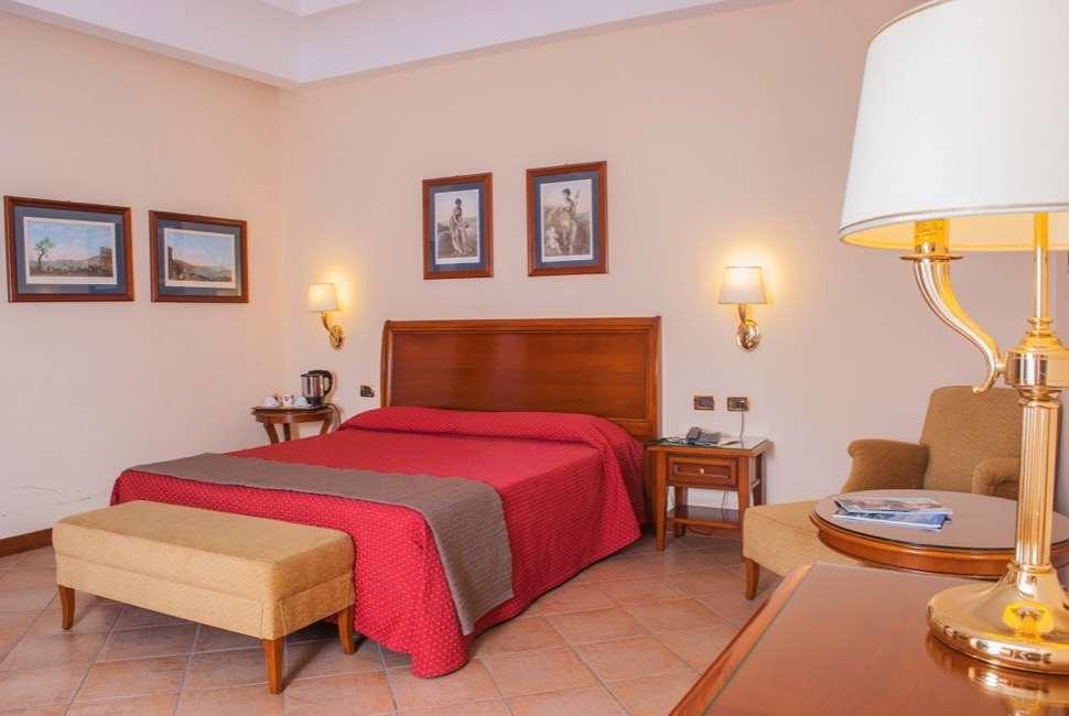 Le Cheminée Business 4*