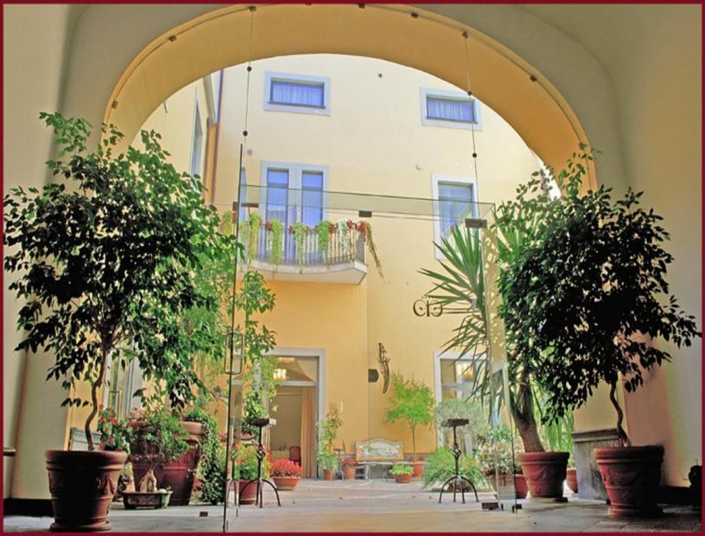 Hotel Le Cheminée Business