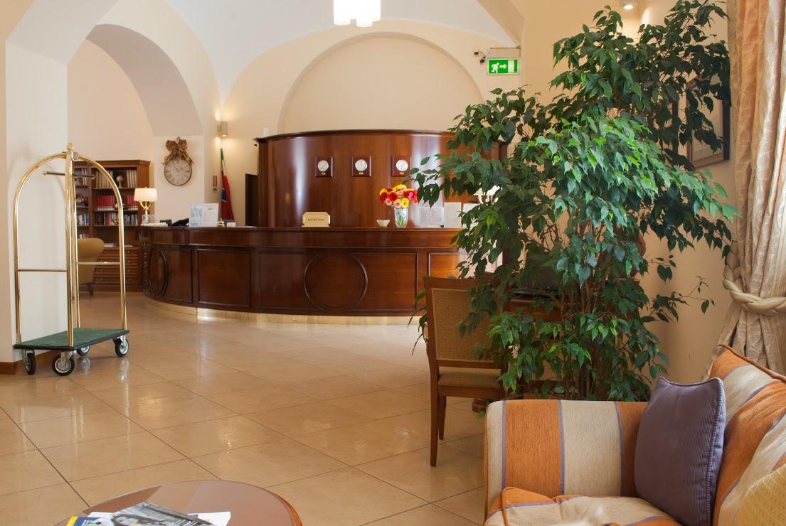 Le Cheminée Business Hotel