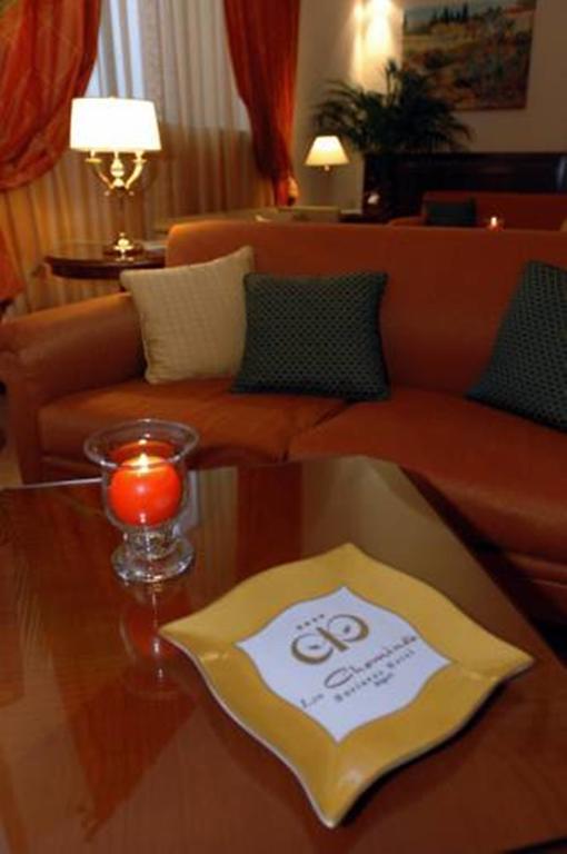Hotel Le Cheminée Business