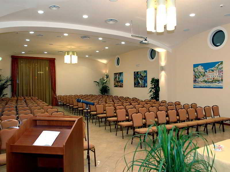 Le Cheminée Business 4* Napoli