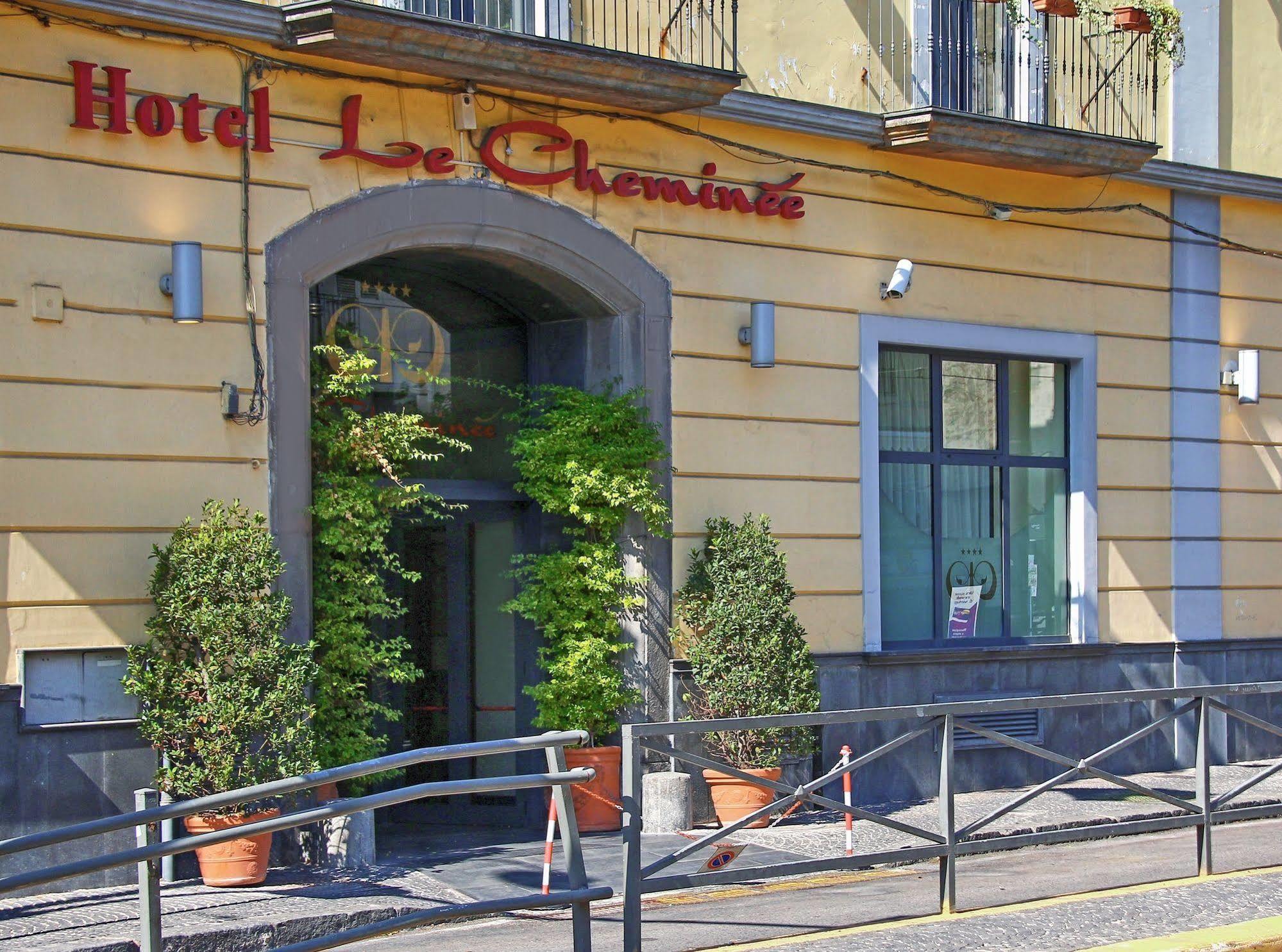 Le Cheminée Business Hotel