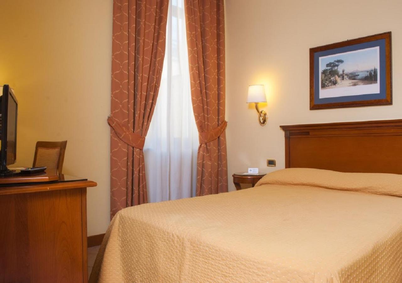 Hotel Le Cheminée Business 4*